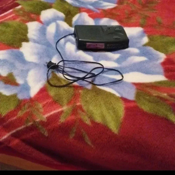 🌹DIGITAL electronic clock radio - Picture 5 of 6